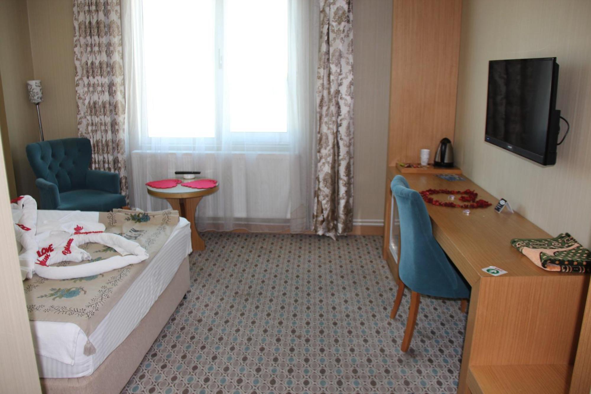 Grand Alin Otel Turhal エクステリア 写真